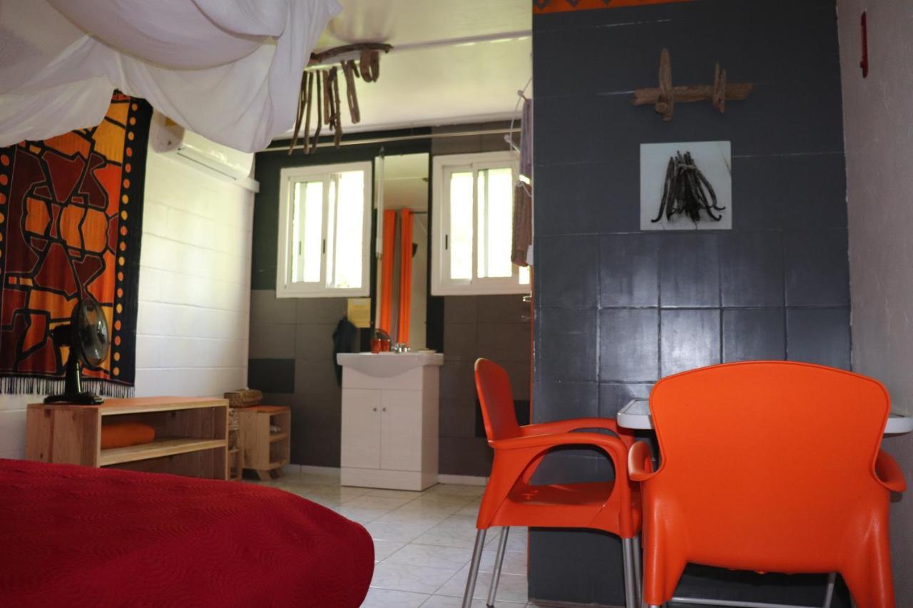 Bed and Breakfast L'Arbre De Vie Vincendo Exterior foto
