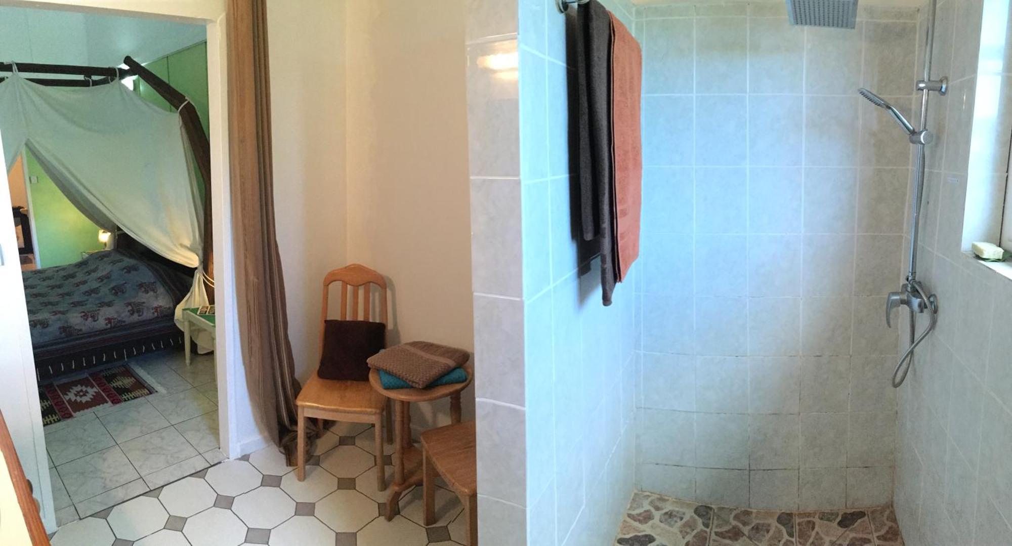 Bed and Breakfast L'Arbre De Vie Vincendo Zimmer foto