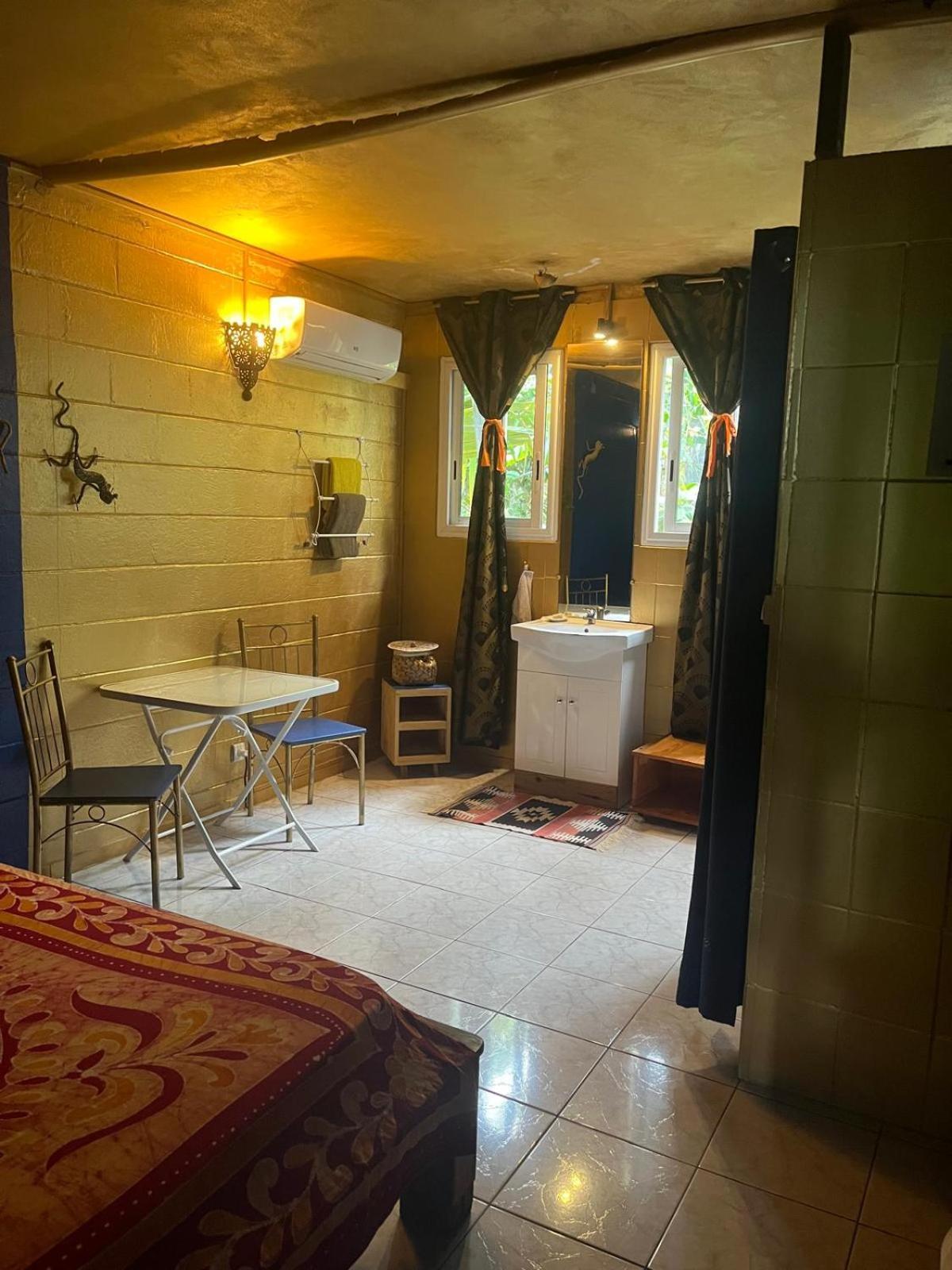Bed and Breakfast L'Arbre De Vie Vincendo Exterior foto
