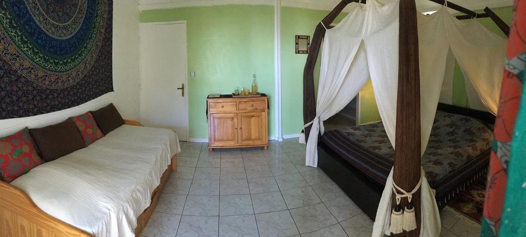 Bed and Breakfast L'Arbre De Vie Vincendo Exterior foto